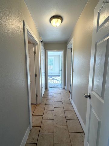 1901 LUCILE AVENUE, Wichita Falls, TX 76308