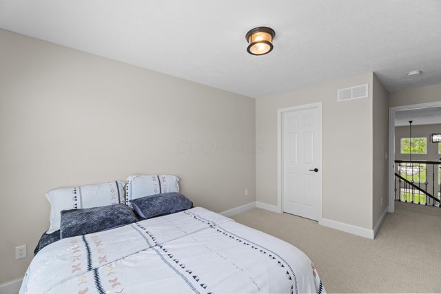 6452 Scarlett Lane, Dublin, OH 43016