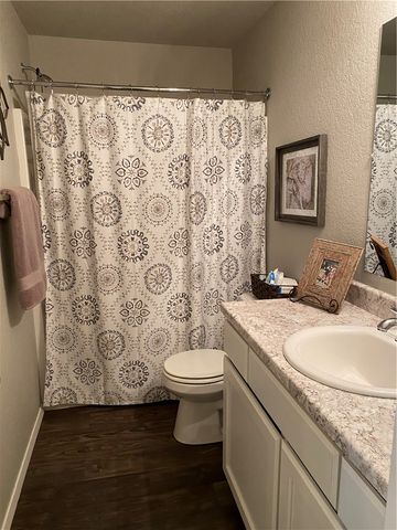 246 & 248 E Anabranch Court, Farmington, AR 72730