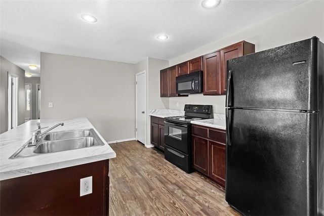 246 & 248 E Anabranch Court, Farmington, AR 72730
