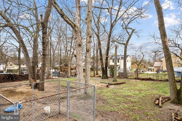 208 SUSSEX DR, Lindenwold, NJ 08021