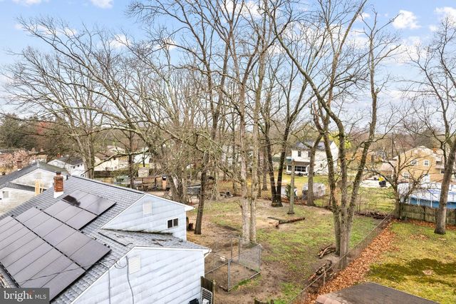 208 SUSSEX DR, Lindenwold, NJ 08021