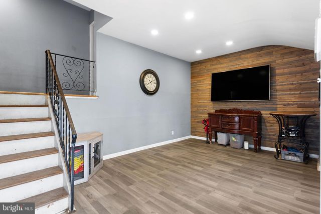 208 SUSSEX DR, Lindenwold, NJ 08021