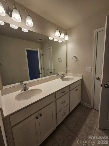3108 Cheyney Park Drive, Charlotte, NC 28269