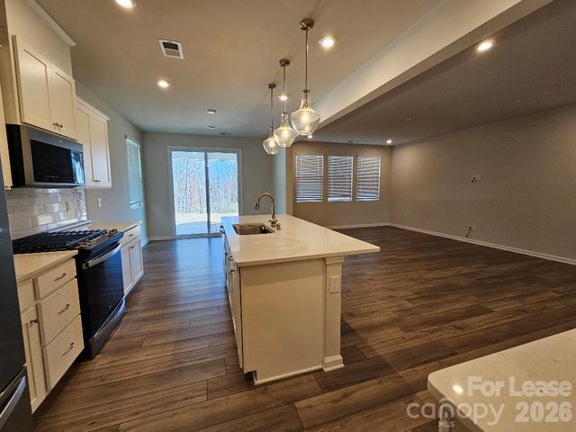 3108 Cheyney Park Drive, Charlotte, NC 28269