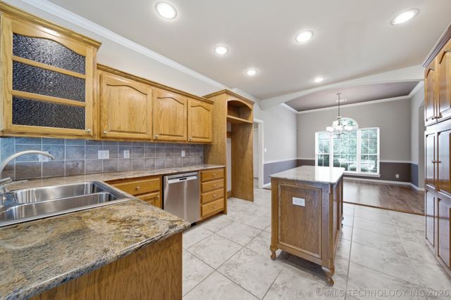 11099 S 55th West West Avenue, Sapulpa, OK 74066