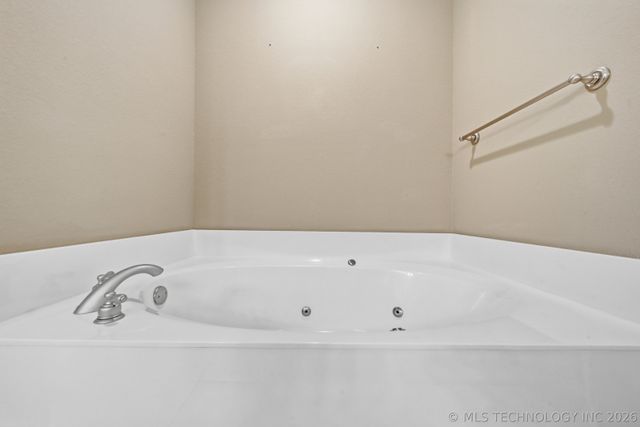 11099 S 55th West West Avenue, Sapulpa, OK 74066