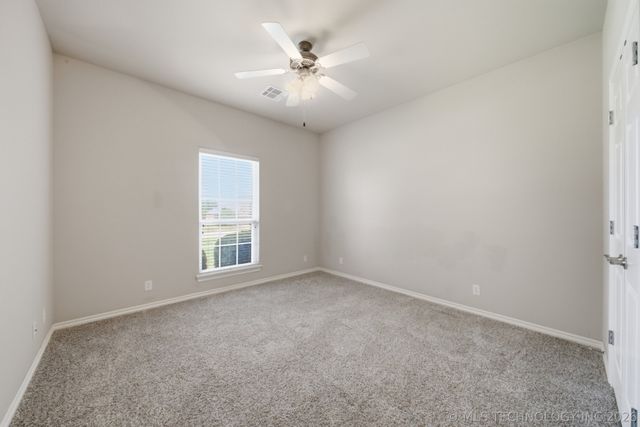 11099 S 55th West West Avenue, Sapulpa, OK 74066