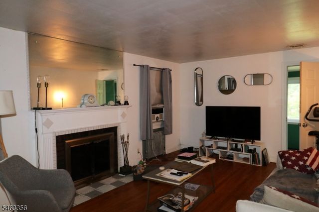 236 Ross Ave, Hackensack City, NJ 07601