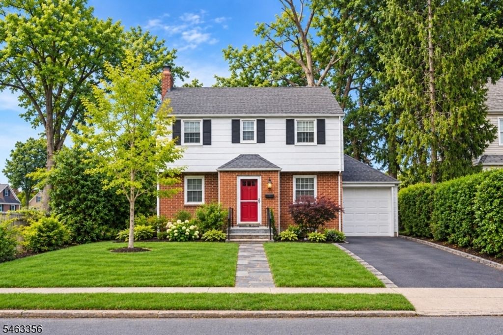 236 Ross Ave, Hackensack City, NJ 07601