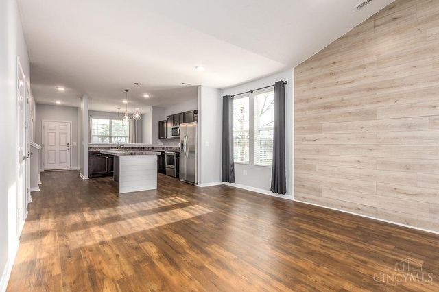 2063 E Seymour Avenue, Cincinnati, OH 45237