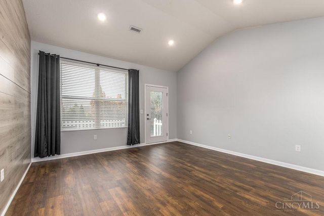 2063 E Seymour Avenue, Cincinnati, OH 45237