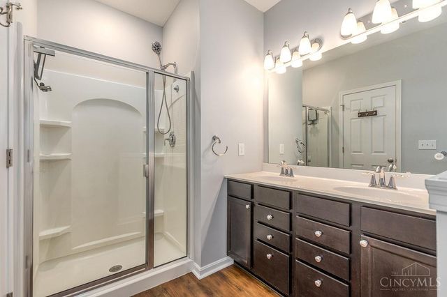 2063 E Seymour Avenue, Cincinnati, OH 45237