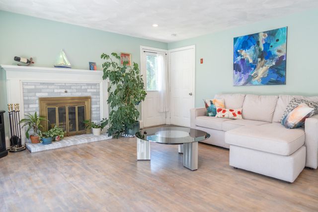 12 Tuckoosa Road, South Dennis, MA 02660