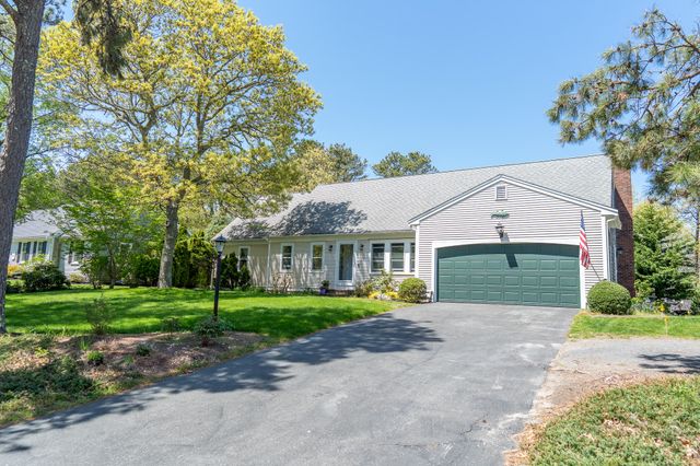 12 Tuckoosa Road, South Dennis, MA 02660