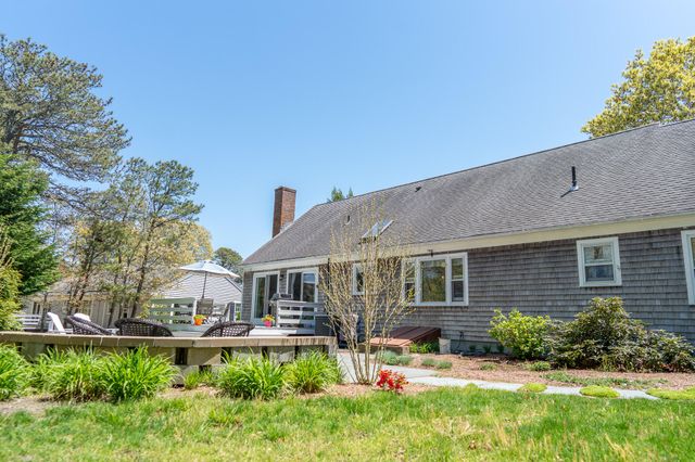 12 Tuckoosa Road, South Dennis, MA 02660