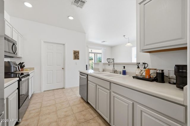 7027 W St Charles Avenue, Laveen, AZ 85339