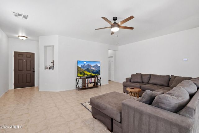 7027 W St Charles Avenue, Laveen, AZ 85339