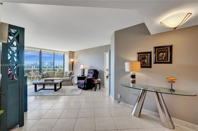 3600 Yacht Club Dr 904, Aventura, FL 33180