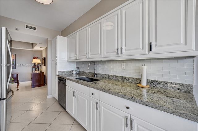 3600 Yacht Club Dr 904, Aventura, FL 33180