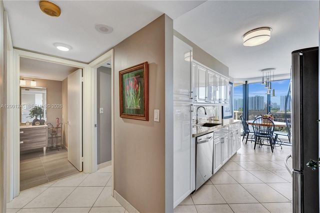 3600 Yacht Club Dr 904, Aventura, FL 33180