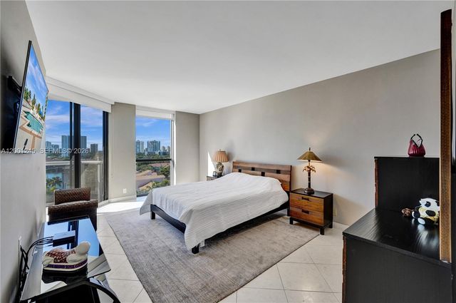 3600 Yacht Club Dr 904, Aventura, FL 33180