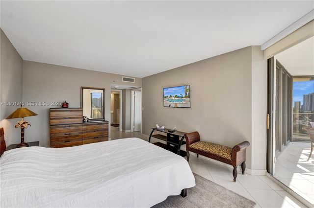 3600 Yacht Club Dr 904, Aventura, FL 33180