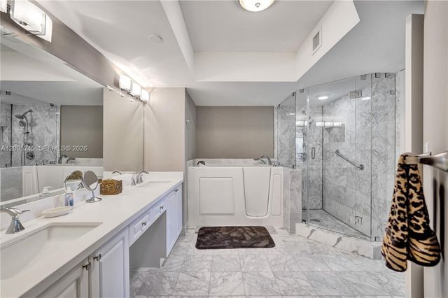 3600 Yacht Club Dr 904, Aventura, FL 33180