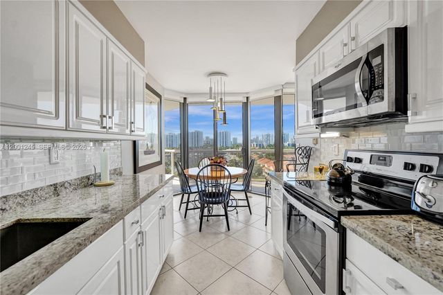 3600 Yacht Club Dr 904, Aventura, FL 33180