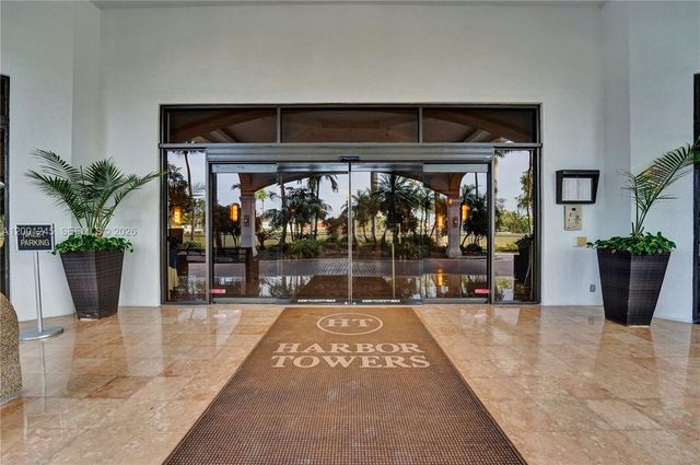 3600 Yacht Club Dr 904, Aventura, FL 33180