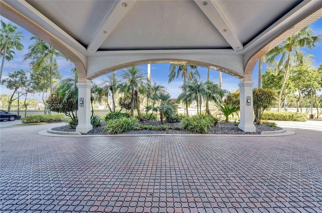 3600 Yacht Club Dr 904, Aventura, FL 33180