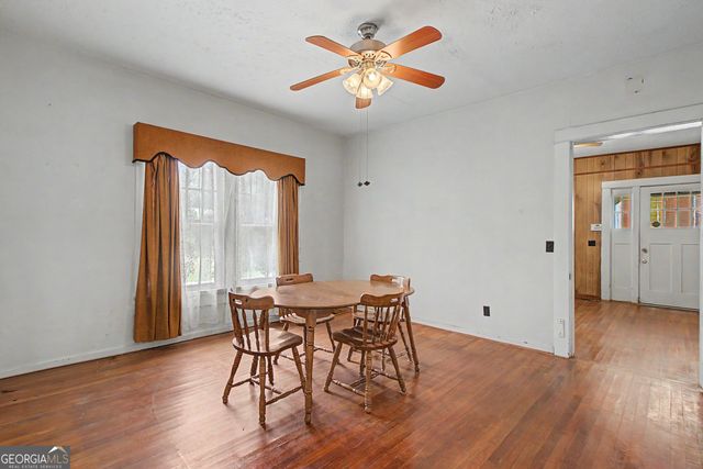464 Sargent Main Street, Newnan, GA 30263
