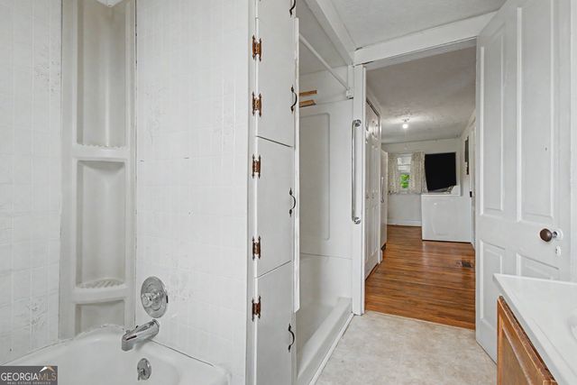 464 Sargent Main Street, Newnan, GA 30263