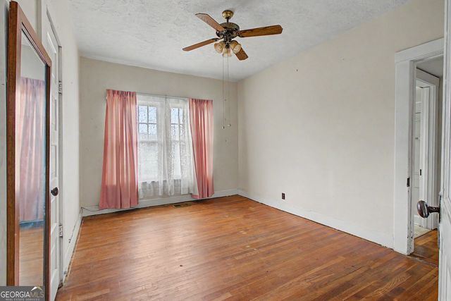 464 Sargent Main Street, Newnan, GA 30263
