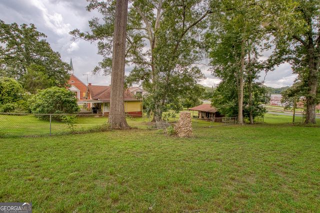 464 Sargent Main Street, Newnan, GA 30263