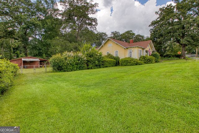 464 Sargent Main Street, Newnan, GA 30263