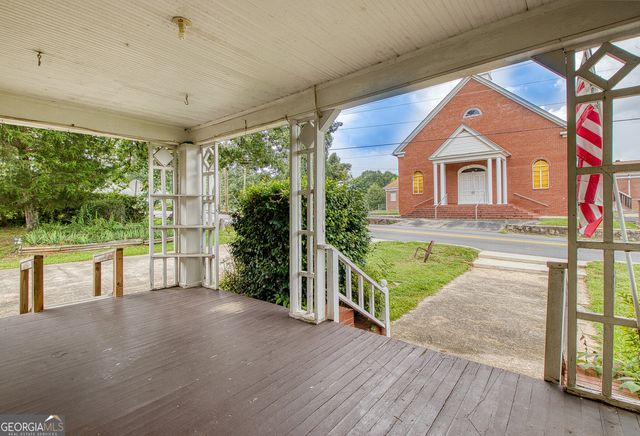 464 Sargent Main Street, Newnan, GA 30263