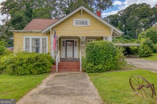 464 Sargent Main Street, Newnan, GA 30263