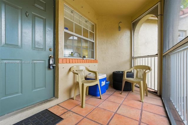 8630 SW 3rd St 203, Pembroke Pines, FL 33025