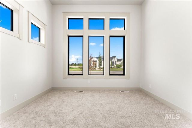 5077 W Braveheart St, Eagle, ID 83616