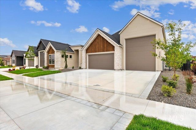 5077 W Braveheart St, Eagle, ID 83616