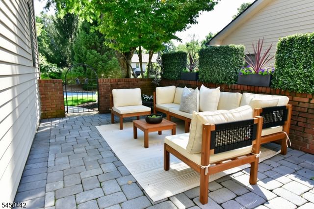 89 Fisher Rd, Mahwah Twp., NJ 07430