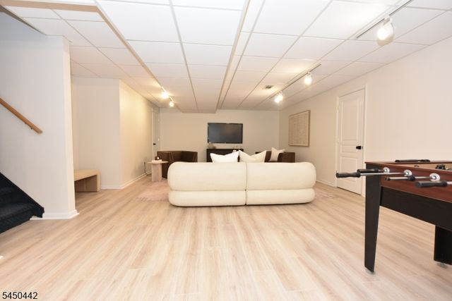 89 Fisher Rd, Mahwah Twp., NJ 07430