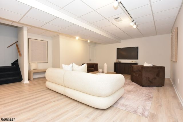 89 Fisher Rd, Mahwah Twp., NJ 07430