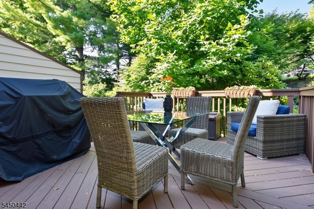 89 Fisher Rd, Mahwah Twp., NJ 07430