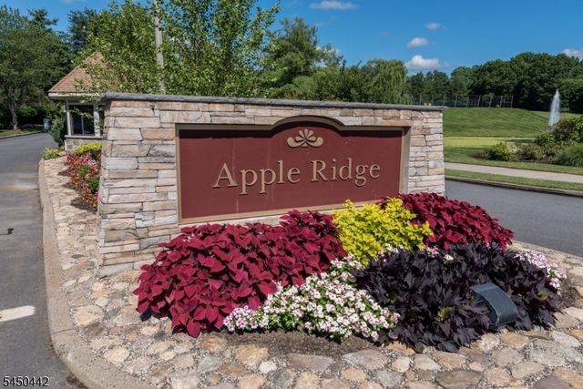89 Fisher Rd, Mahwah Twp., NJ 07430