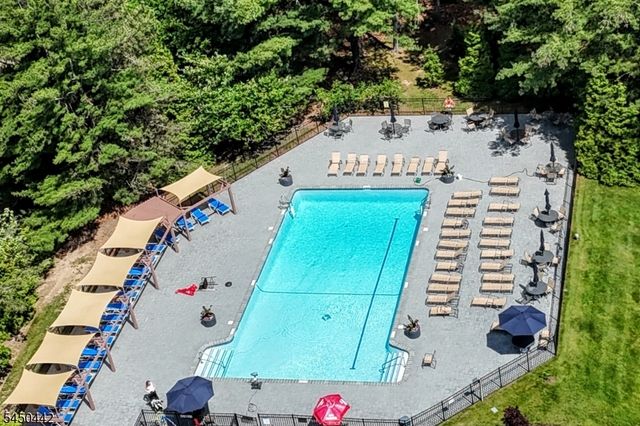 89 Fisher Rd, Mahwah Twp., NJ 07430