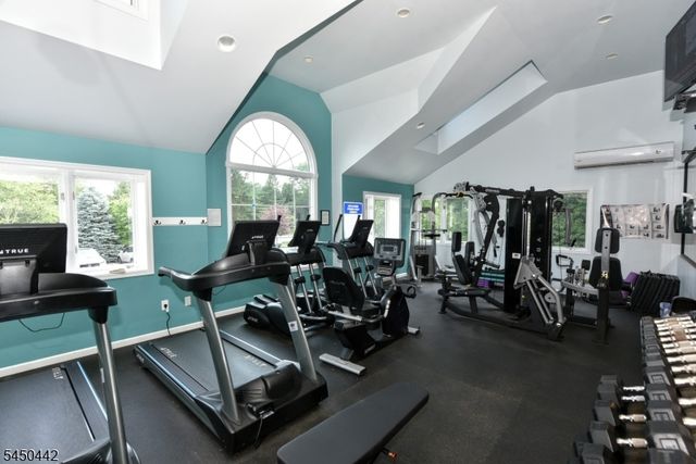 89 Fisher Rd, Mahwah Twp., NJ 07430