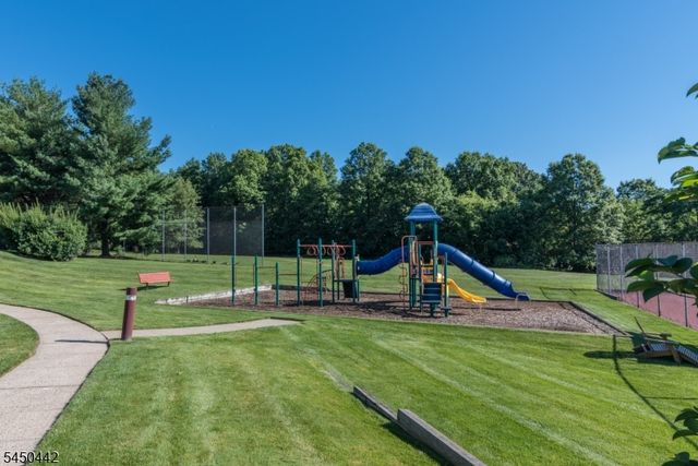 89 Fisher Rd, Mahwah Twp., NJ 07430