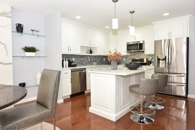 89 Fisher Rd, Mahwah Twp., NJ 07430